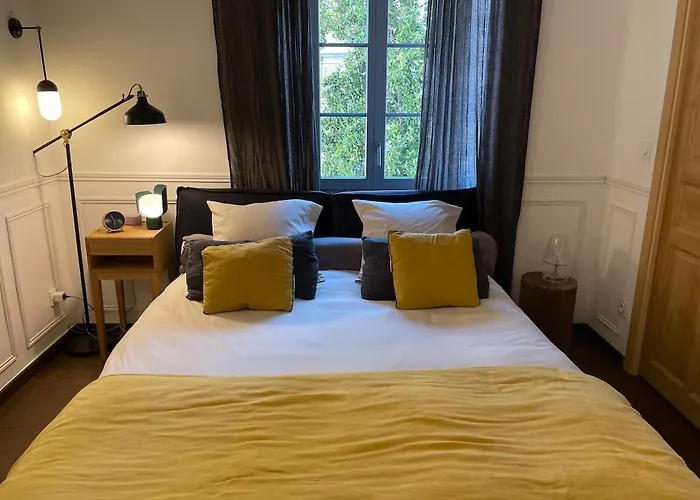 Au Charme De L'ancien 公寓